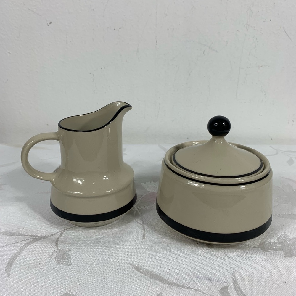 Vintage Sears Stoneware creamer and sugar bowl Wylie 70’s